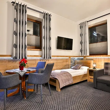 Swarna I * זקופאנה