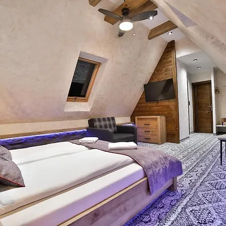 Swarna I * זקופאנה